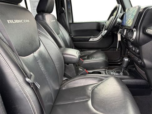 Used 2017 Jeep Wrangler Unlimited Rubicon image 15