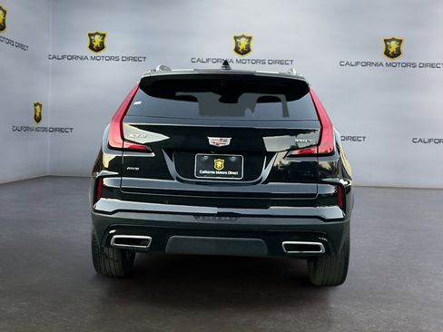 Used 2024 Cadillac XT4 Premium Luxury image 6