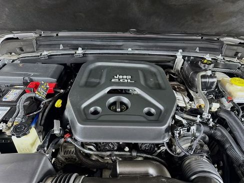 Used 2021 Jeep Wrangler Unlimited Sport image 33