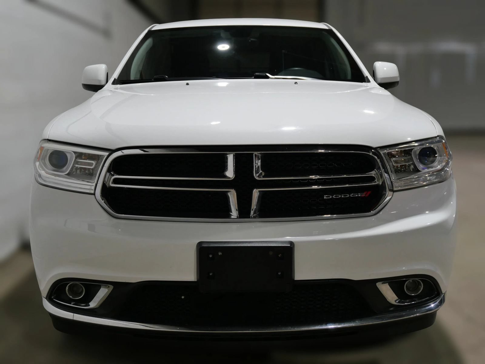 Used 2017 Dodge Durango SXT w/ 3rd Row Seating Group AWD/4WD image 2
