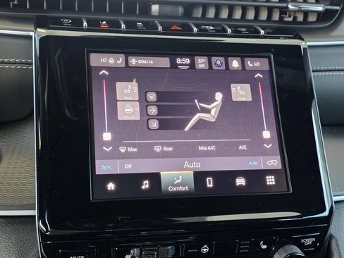 New 2025 Jeep Grand Cherokee Laredo X w/ Luxury Tech Group I RWD image 17