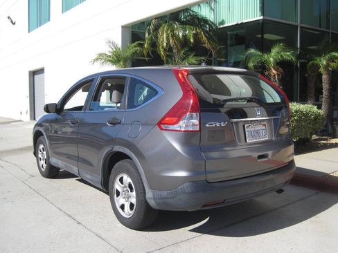 Used 2013 Honda CR-V LX image 3