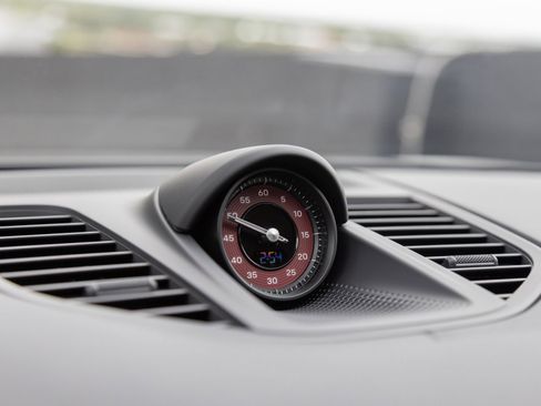 Used 2025 Porsche Panamera image 26