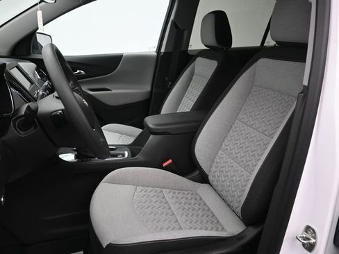 Used 2023 Chevrolet Equinox LS w/ LS Convenience Package image 10