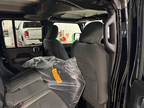 New 2026 Jeep Gladiator Sport image 27