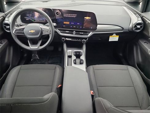 New 2026 Chevrolet Equinox EV LT image 15