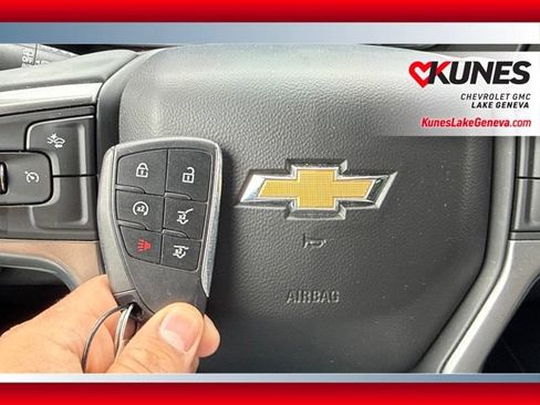 Used 2024 Chevrolet Suburban LT AWD/4WD image 28