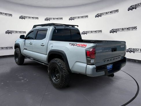 Used 2020 Toyota Tacoma TRD Off-Road w/ TRD Premium Off Road Package AWD/4WD image 7