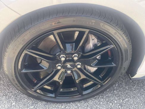 Used 2017 Ford Mustang GT Premium w/ Equipment Group 401A RWD image 9