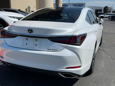 Used 2024 Lexus ES 350 w/ Premium Package FWD image 5