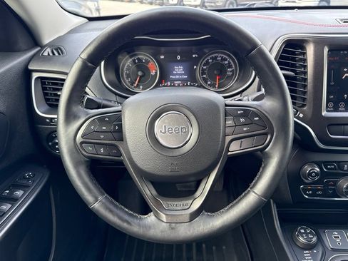 Used 2019 Jeep Cherokee Trailhawk w/ Cold Weather Group AWD/4WD image 28