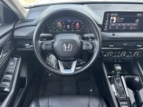 Used 2023 Honda Accord Touring image 31