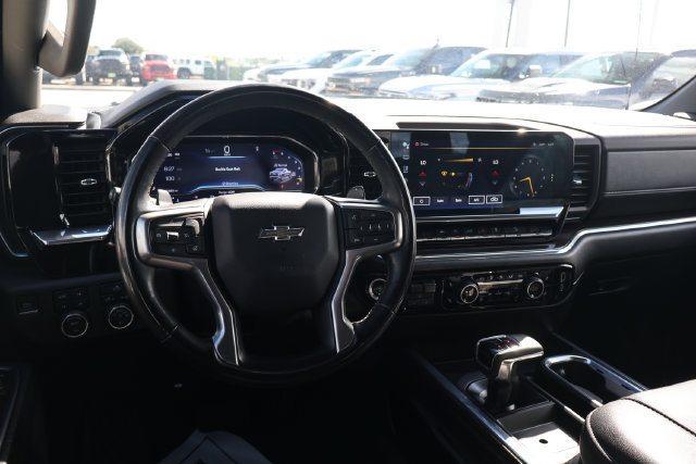 Used 2024 Chevrolet Silverado 1500 RST w/ Z71 Off-Road Package AWD/4WD image 10