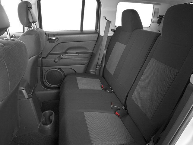 Used 2014 Jeep Patriot Latitude FWD image 16