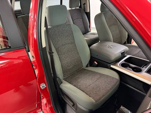 Used 2018 RAM 2500 Big Horn image 12