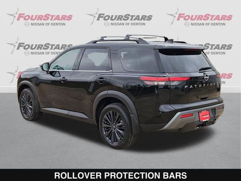 New 2026 Nissan Pathfinder SL image 7