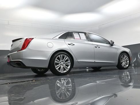 Used 2019 Cadillac XTS Luxury FWD image 19