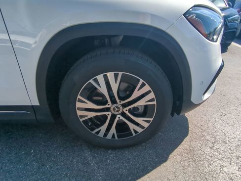 Certified 2025 Mercedes-Benz GLA 250 image 22