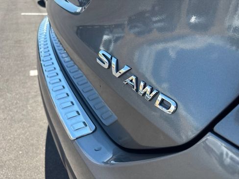Used 2015 Nissan Rogue SV AWD/4WD image 11