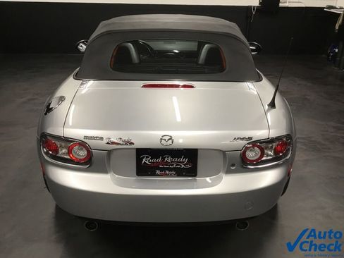 Used 2006 MAZDA MX-5 Miata Touring image 20