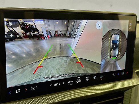 New 2025 Ford Explorer ST-Line w/ Premium Package image 17