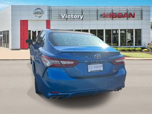 Used 2018 Toyota Camry XSE FWD image 5