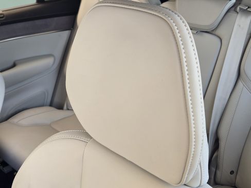 Used 2026 Volvo XC90 B6 Ultra AWD/4WD image 13