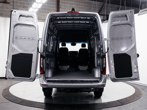 Used 2024 Mercedes-Benz Sprinter 144 Cargo image 28