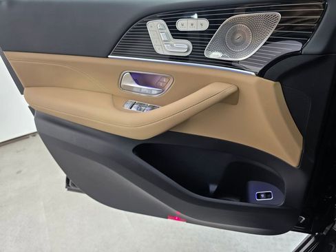 New 2026 Mercedes-Benz GLS 450 4MATIC image 18