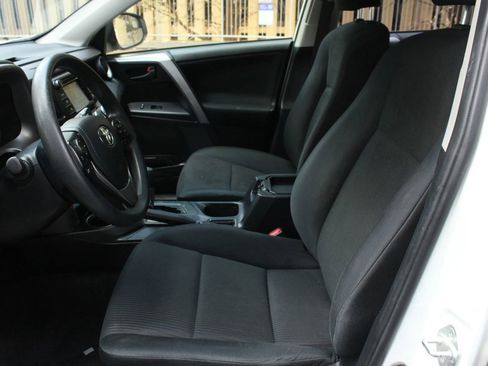 Used 2018 Toyota RAV4 LE w/ All Weather Liner Package AWD/4WD image 14
