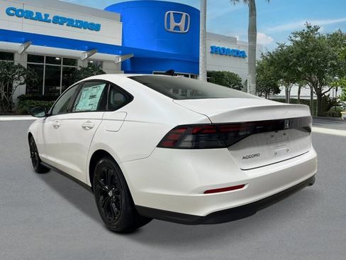 New 2025 Honda Accord SE image 3