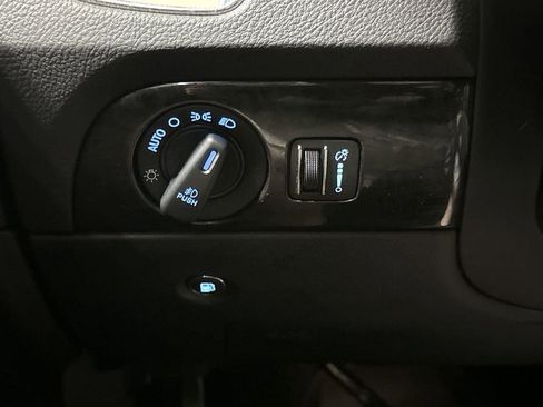 Used 2015 Dodge Durango Limited w/ Nav & Power Liftgate Group image 19