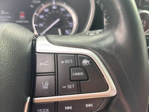 Used 2022 Toyota Highlander XSE image 38