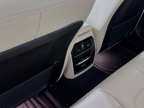 Used 2023 BMW 330e xDrive w/ M Sport Package image 22