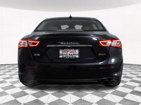 Used 2018 Maserati Ghibli S Q4 AWD/4WD image 18