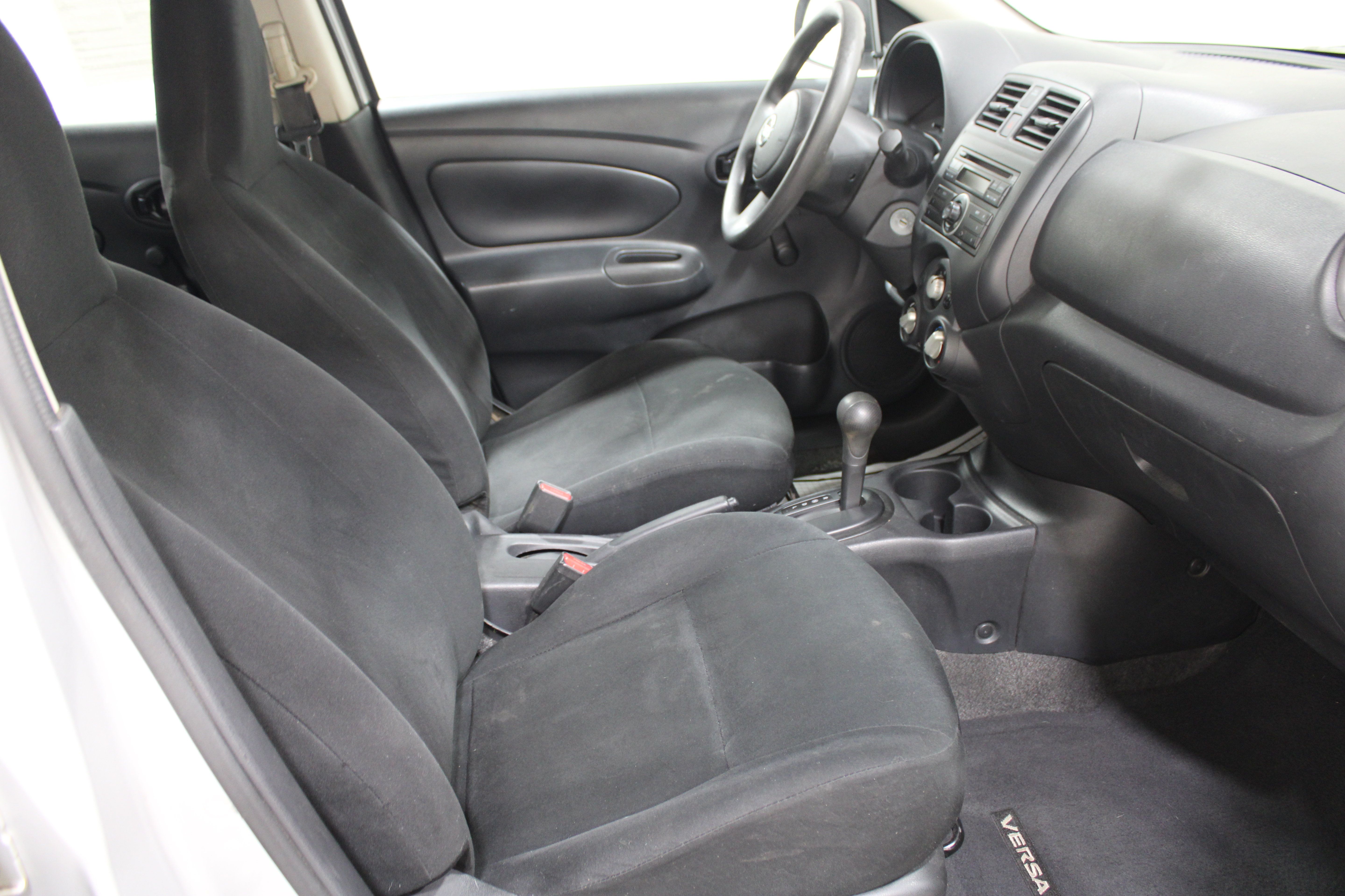 Used 2014 Nissan Versa S Plus FWD image 25