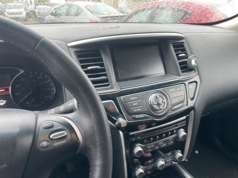 Used 2015 Nissan Pathfinder SV w/ Cargo Package image 15