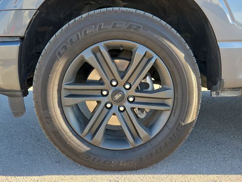 Used 2022 Ford F150 Lariat image 11