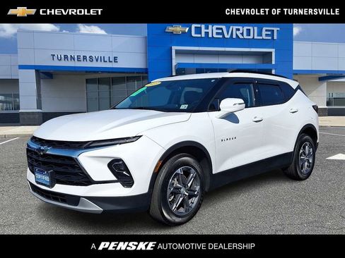 Certified 2023 Chevrolet Blazer LT image 1