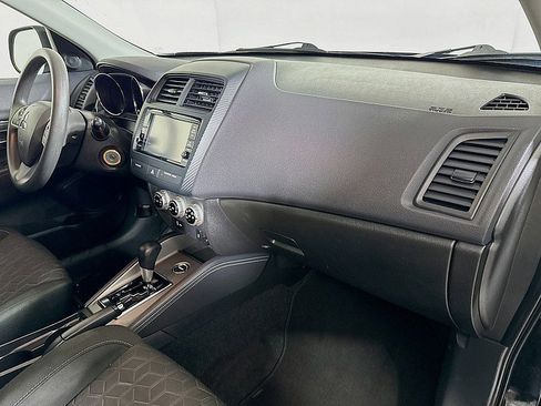 Used 2024 Mitsubishi Outlander Sport SE image 26