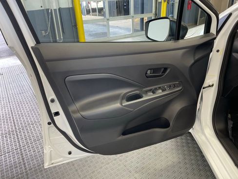 New 2025 Nissan Versa S w/ Trunk Package image 17