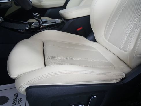 Used 2024 BMW X3 sDrive30i w/ Premium Package RWD image 9