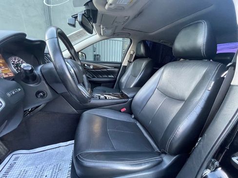 Used 2018 INFINITI Q50 Luxe w/ Cargo Package (L95) image 9