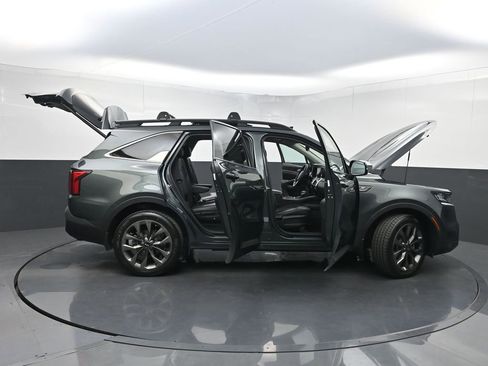 Used 2021 Kia Sorento EX w/ EX AWD X-Line Package image 37