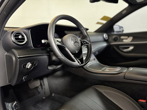 Used 2022 Mercedes-Benz E 350 4MATIC Sedan image 11