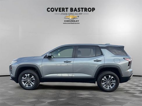 Used 2026 Chevrolet Equinox LT image 3