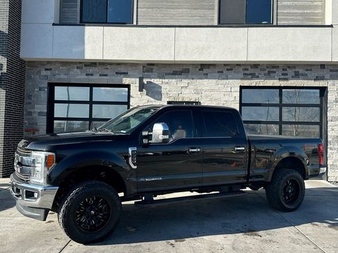 Used 2017 Ford F250 King Ranch w/ King Ranch Ultimate Package image 7