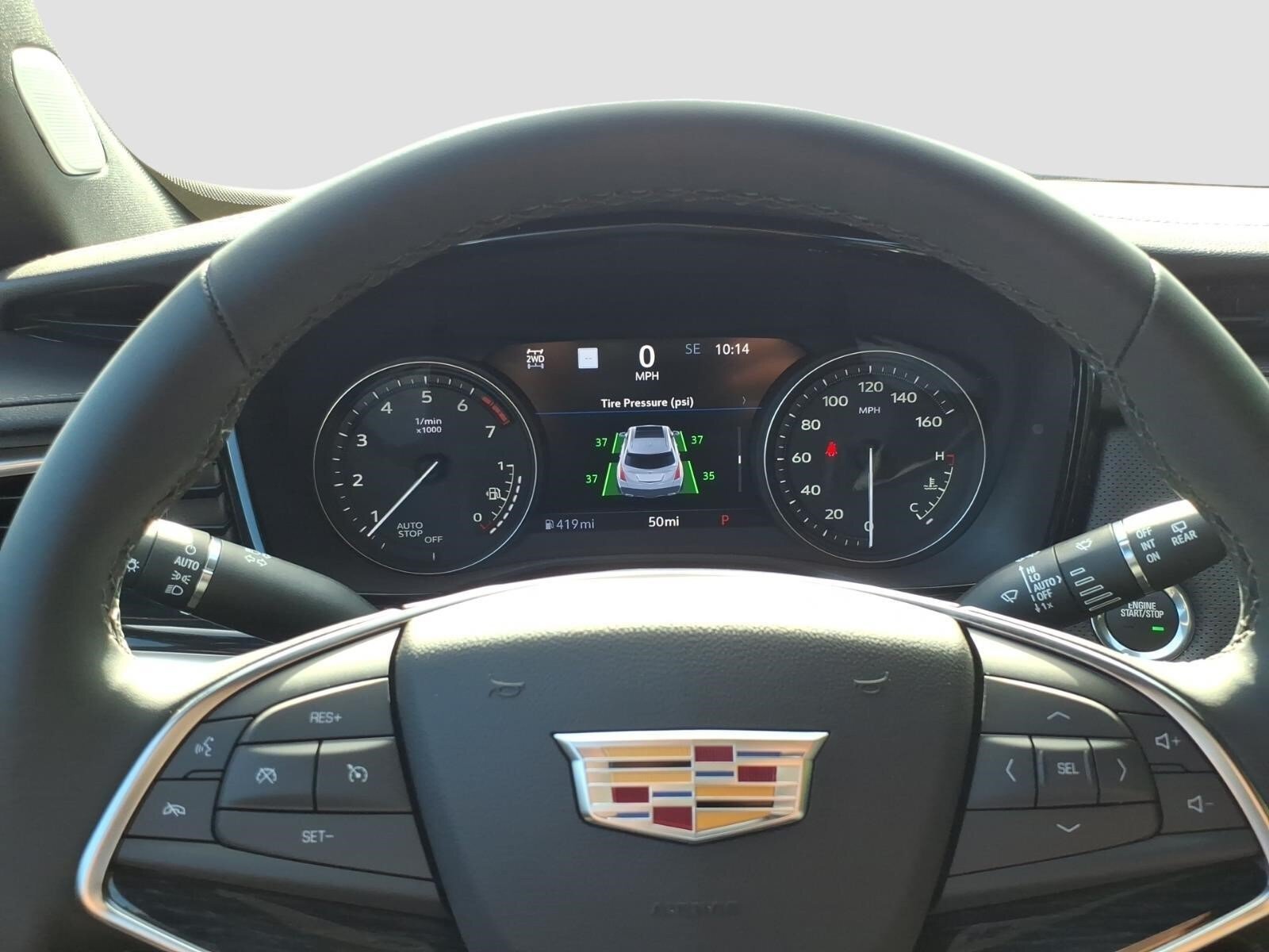 New 2026 Cadillac XT5 Premium Luxury w/ LPO, Floor Liner Package AWD/4WD image 15