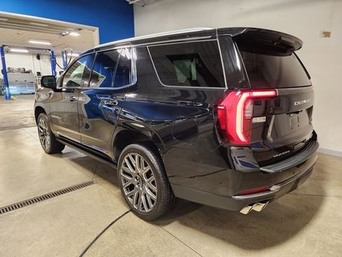 Certified 2025 GMC Yukon Denali Ultimate AWD/4WD image 2