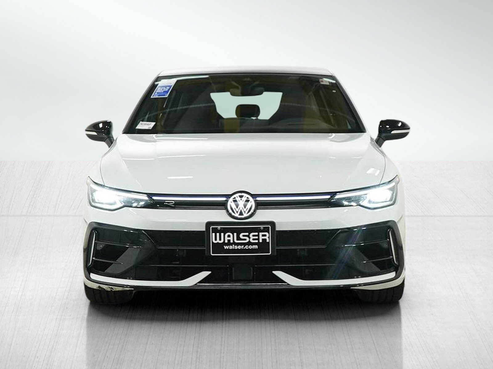 Used 2025 Volkswagen Golf AWD/4WD image 9